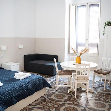 Principe Amedeo 93 Bed & Breakfast Бари Екстериор снимка