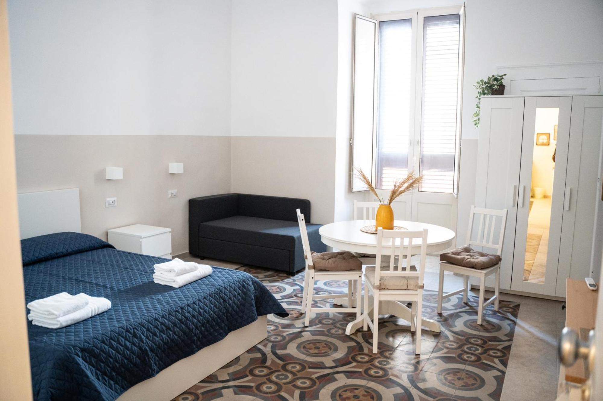 Principe Amedeo 93 Bed & Breakfast Бари Екстериор снимка
