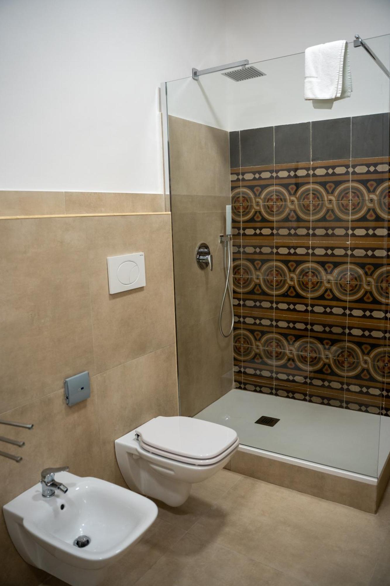 Principe Amedeo 93 Bed & Breakfast Бари Екстериор снимка